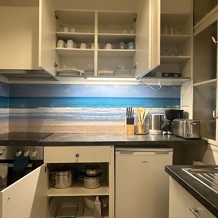 Klimatisierter Wiener Altbauflair Im Zentrum Wiens Esterno foto