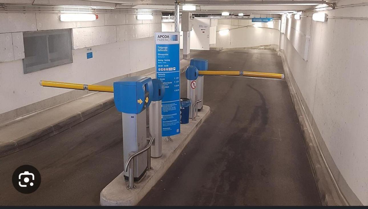 Klimatisierter Wiener Altbauflair Im Zentrum Wiens Esterno foto