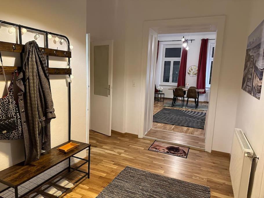 Klimatisierter Wiener Altbauflair Im Zentrum Wiens Esterno foto