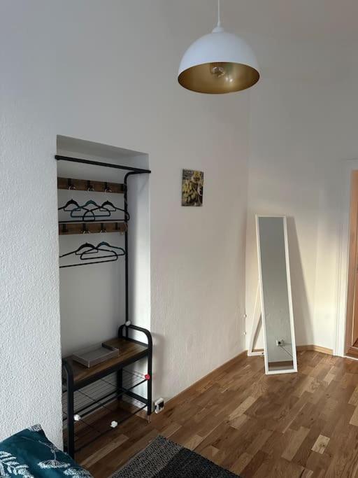 Klimatisierter Wiener Altbauflair Im Zentrum Wiens Esterno foto